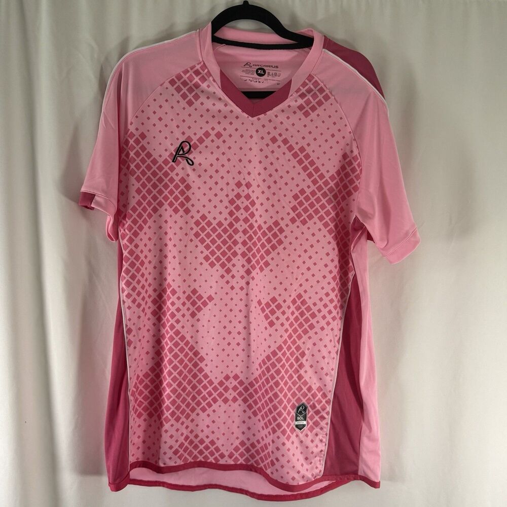 Arcarius Soccer Shirt Men's XL Pink Geometric Short Sleeve Vneck Pullover